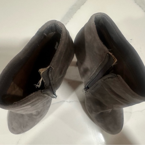 Jessica Simpson Grey Suede Ankle Bootie - Picture 4 of 7